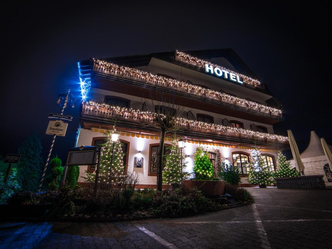 Hotel Zur Moselbruecke シュヴァイヒ エクステリア 写真